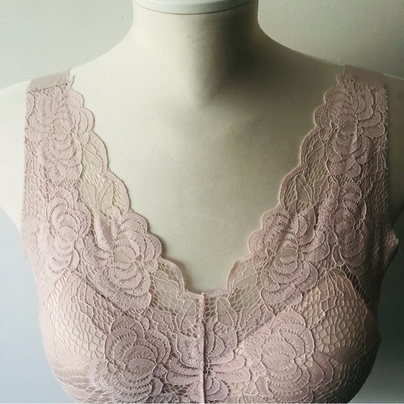 sophie b. Lace Bralette Size S. - Picture 4 of 14